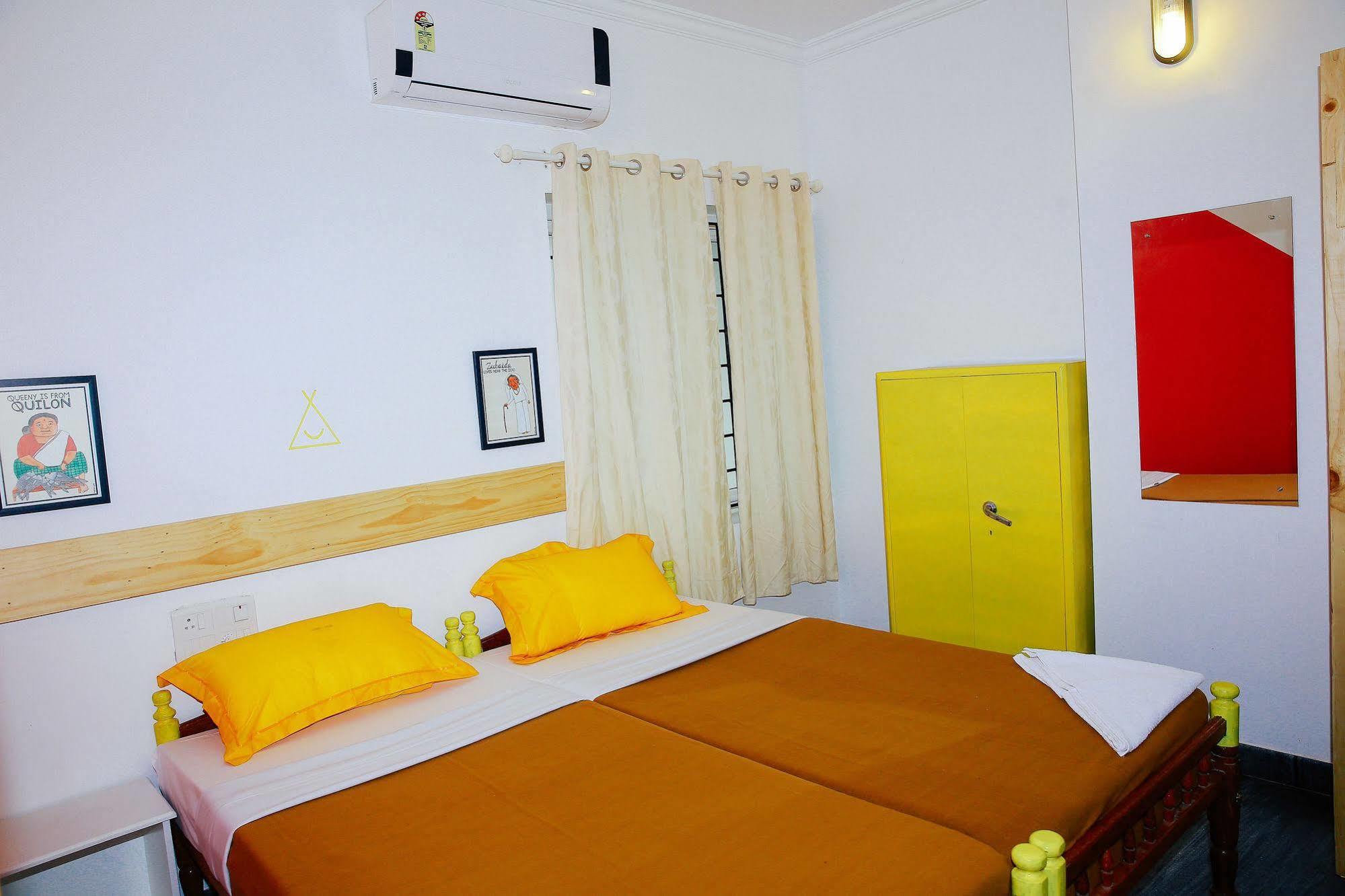 Hostel Happy Camper Kochi Exterior foto